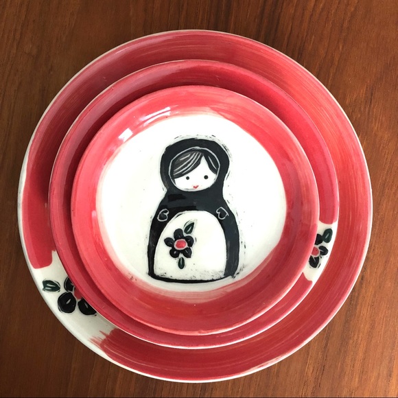 Set of three handmade pottery plates - Picture 2 of 8